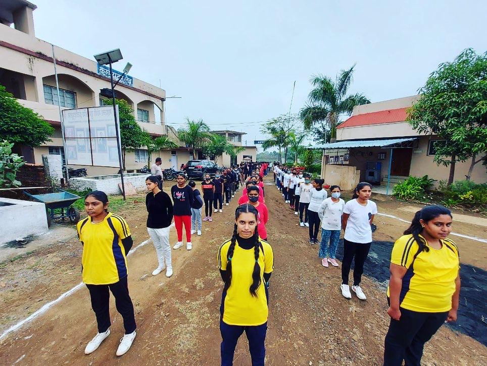 Photograph of students lined up.